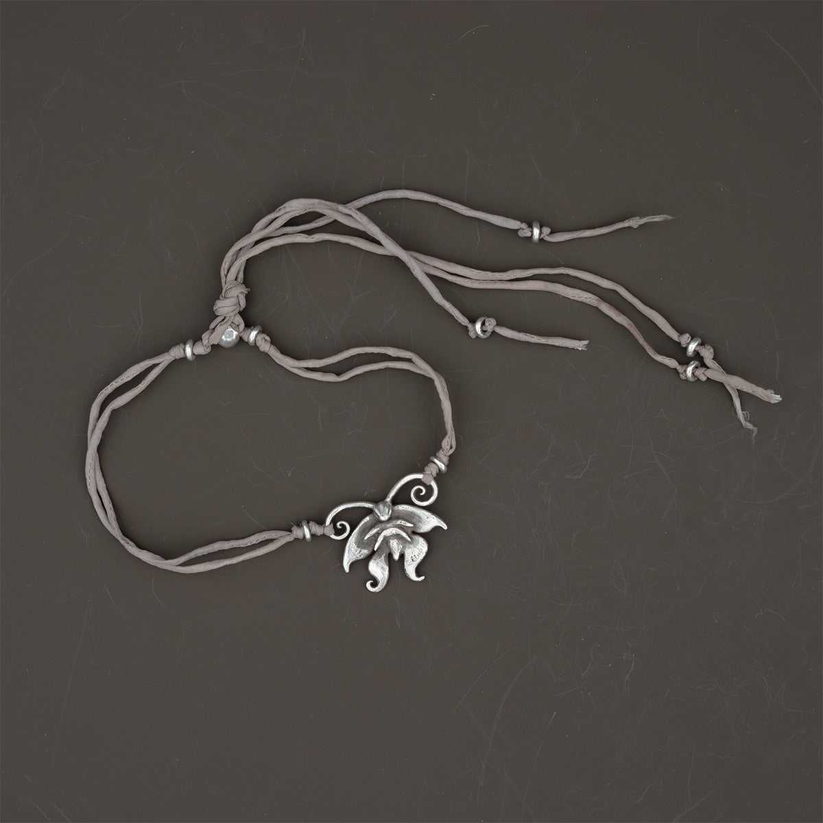 Moth Dust Choker